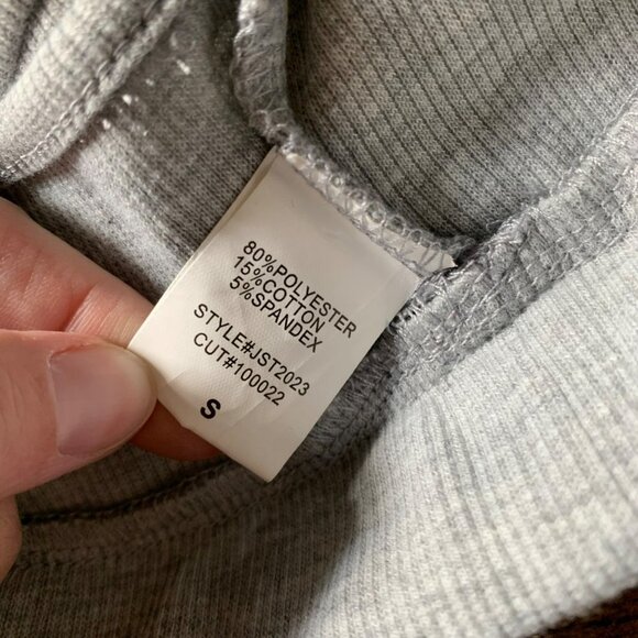 Junie Clothing Womens Ribbed Knit Cropped Halter Top in Gray -S - Picture 7 of 7